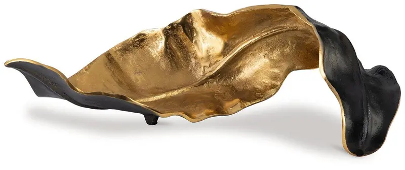 Handcrafted Melinda Metal Wall Sculpture For Modern Interiors 1